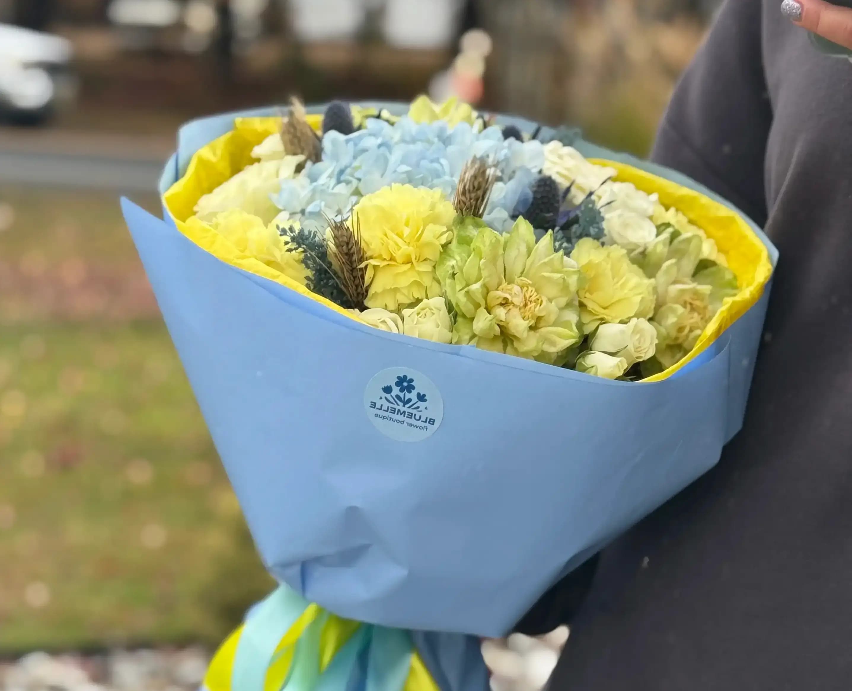 Sunny Breeze Bouquet